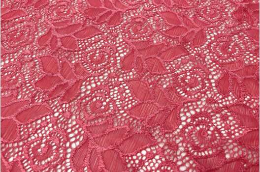Кружевное полотно Цветочный узор, алое