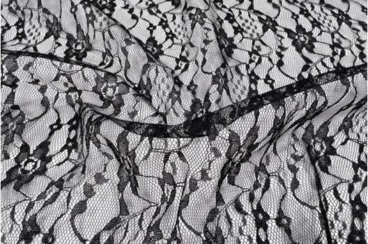 Гипюр фартучный (школьный), цветы черные