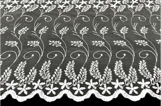 Тюль SAVAS иссиня-белый, плетистые цветочки (D2), 270 см