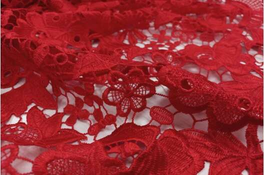 Кружевное полотно Цветы, красное, 125 см