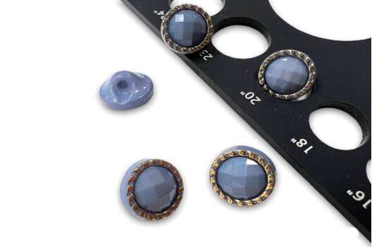 Пуговица на ножке, пластик, серая/золото, 12.5 мм