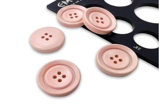 Пуговица на 4 прокола, пластик, кремовая, 25 мм