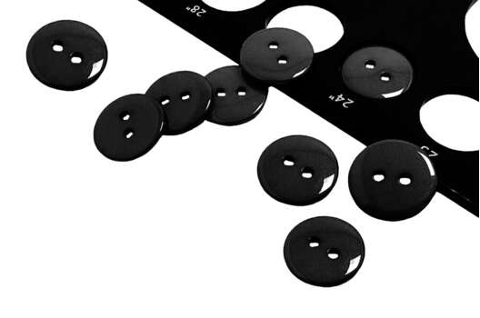 Пуговица пластиковая BT24, 2 прокола, черная, 15 мм