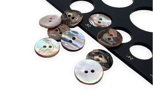 Пуговица-ракушка, перламутр розовый, 2 прокола, 18 мм