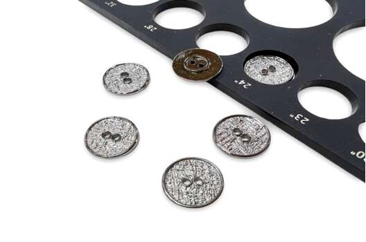 Пуговица металлическая C-ME321, никель, 2 прокола, 15 мм