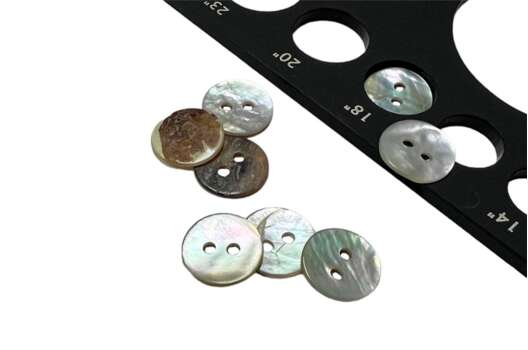 Пуговица-ракушка TBY 320, 2 прокола, белый перламутр, 11 мм