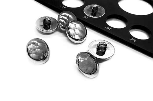 Пуговица пластиковая на ножке, никель, 18 мм, C-NE69