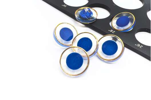 Пуговица пластиковая на ножке B304, синяя с золотым ободком, 18 мм