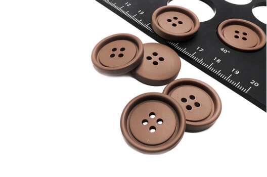 Пуговица пластиковая 4 прокола, J.9004A, коричневая, 25 мм