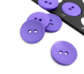 Пуговица пластмассовая 2 прокола цвет: фиолетовый