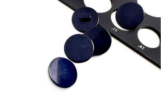 Пуговица пластиковая на ножке PS21, темно-синяя, 20 мм