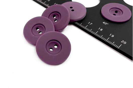 Пуговица пластик NE03, 2 прокола, фиолетовая, 25 мм