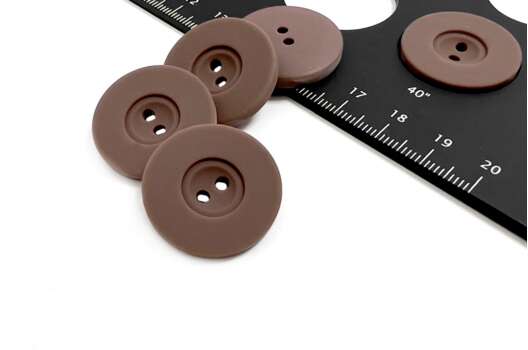 Пуговица пластик NE03, 2 прокола, коричневая, 25 мм