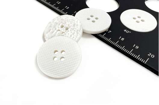 Пуговица пластик NE16, 4 прокола, белая, 25 мм