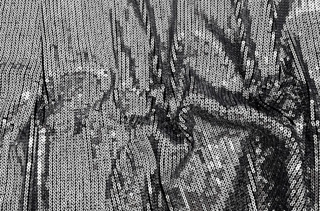 Пайетки на бархате-полосы 3 мм, серебро на черном, 145 см