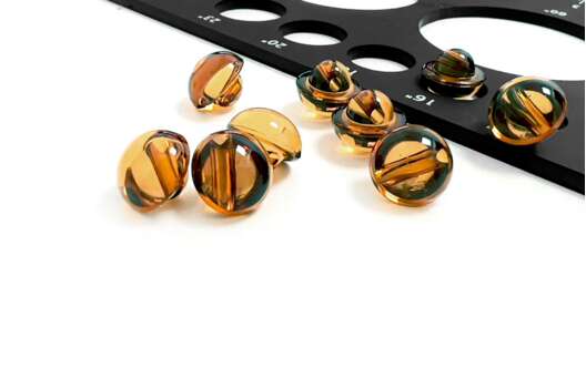 Пуговица пластиковая AK06, туннельная, коричневая, 10 мм