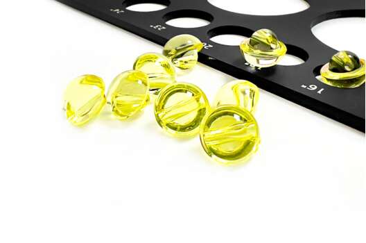 Пуговица пластиковая AK06, туннельная, желтая, 10 мм