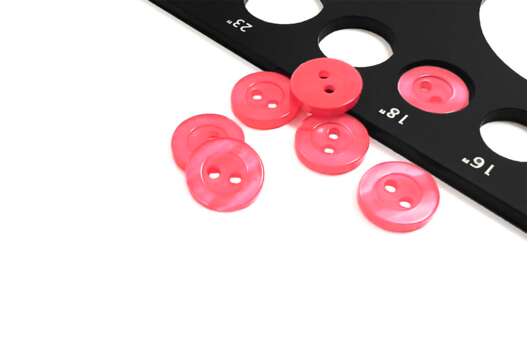 Пуговица пластик C-NE66, 2 прокола, коралловая, 11 мм