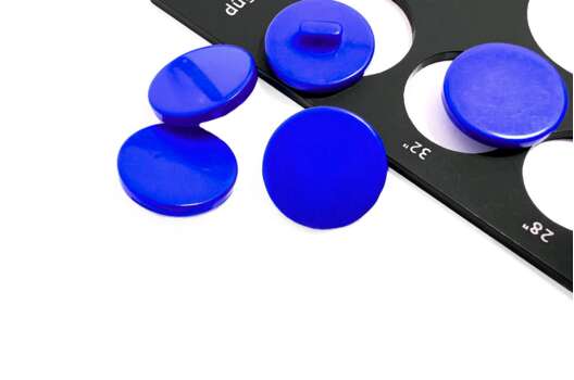 Пуговица пластиковая на ножке PS21, синяя, 20 мм