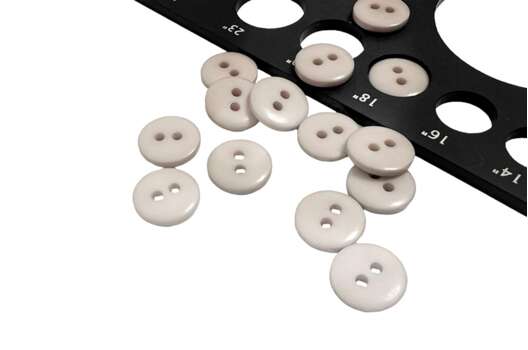 Пуговица пластиковая NE63, 2 прокола, серо-бежевая, 11.5 мм