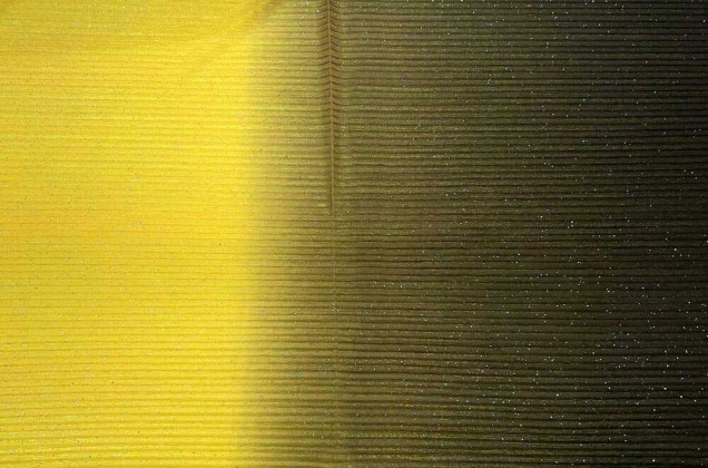Плательная ткань-плиссе с глиттером, желто-зелено-черная, 130 см 4
