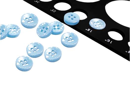 Пуговица пластиковая CN2809, 4 прокола, нежно-голубая, 11.5 мм