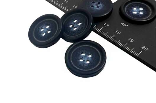 Пуговица пластик P9-07, 4 прокола, черно-синяя, 25 мм