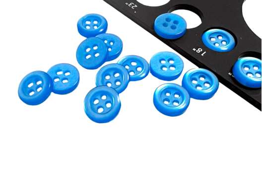 Пуговица пластиковая CBM-126, 4 прокола, ярко-голубая, 11.5 мм