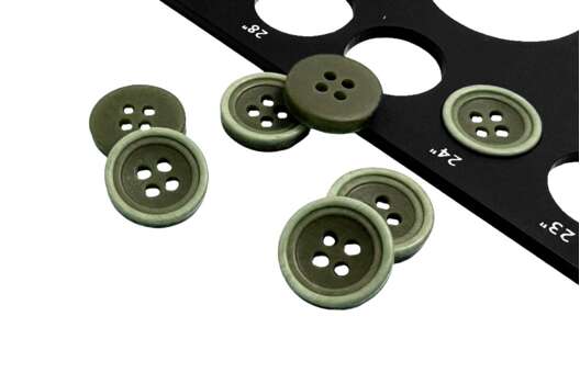Пуговица пластик CN-2804, 4 прокола, хаки, 15 мм