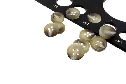 Пуговица пластик P9-35, 4 прокола, бежевая, 11.5 мм