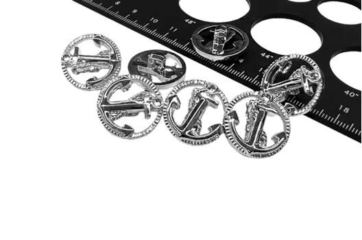 Пуговица пластиковая на ножке LA1393, серебро, 21 мм