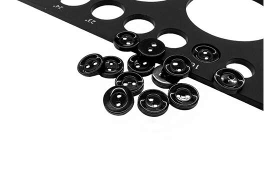 Пуговица пластиковая M-10, 2 прокола, черная, 10 мм