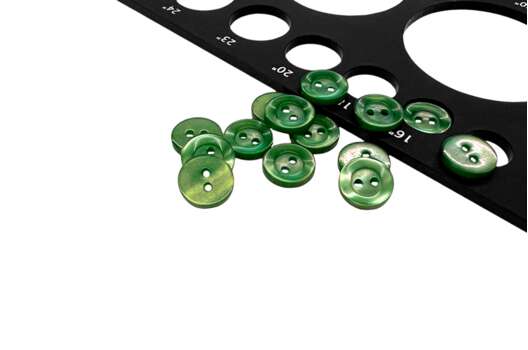 Пуговица пластиковая M-10, 2 прокола, зеленая, 10 мм