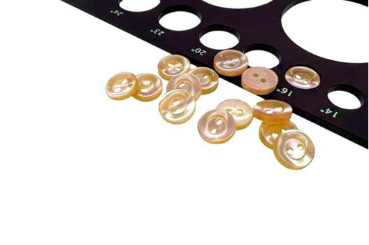 Пуговица пластиковая M-10, 2 прокола, бежевая, 10 мм