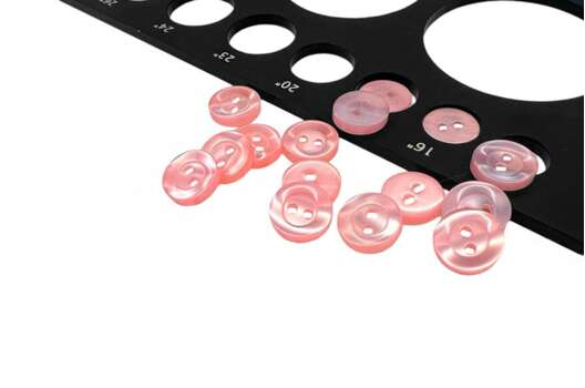 Пуговица пластиковая M-10, 2 прокола, нежно-розовая, 10 мм