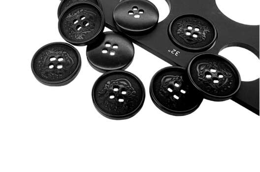 Пуговица пластик A087, 4 прокола, черная, 20 мм