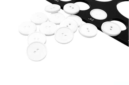 Пуговица пластик CB-3626, 2 прокола, белая, 15 мм