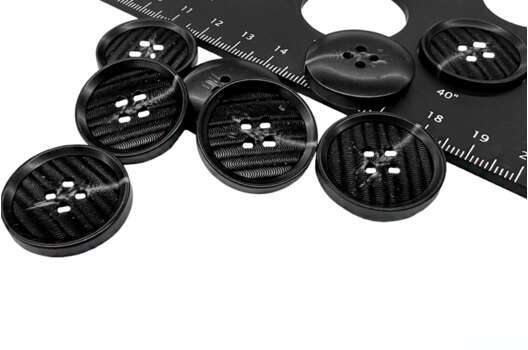 Пуговица пластик CN2576, 4 прокола, черная, 25 мм