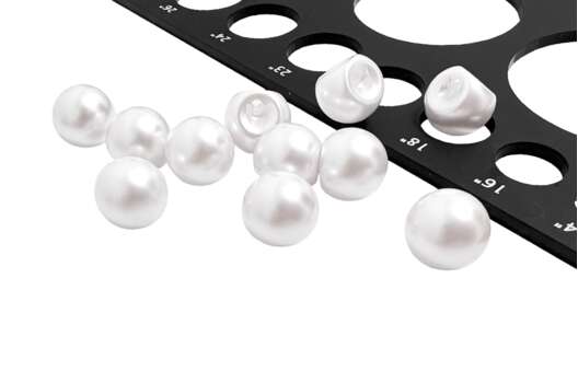 Пуговица пластиковая на ножке RB Z-12, белый перламутр, 11.5 мм