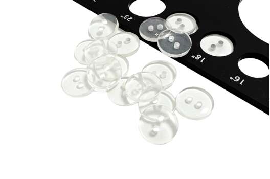 Пуговица пластиковая CBK-15, 2 прокола, прозрачная молочная, 11.5 мм