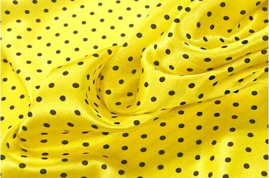 Атлас стрейч, черные горохи 3 мм на желтом