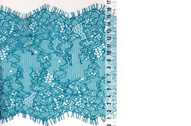 Кружево Шантильи с ресничками, неэластичное, 17 см, изумрудно-синее (F222) 1