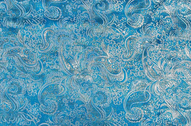 Парча жаккард, бело-серебряные узоры на ярко-голубом 2