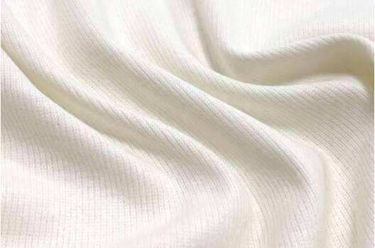 Трикотаж мелкой вязки, молочный (УЦЕНКА)