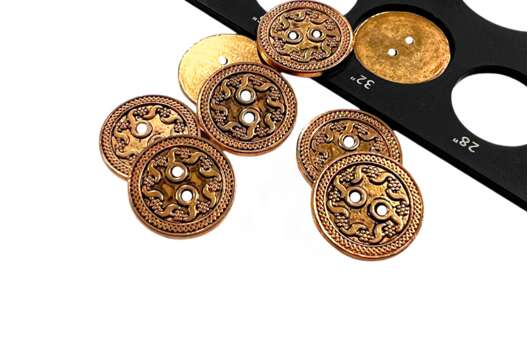 Пуговица металлическая ME524, 2 прокола, состаренное золото, 20 мм