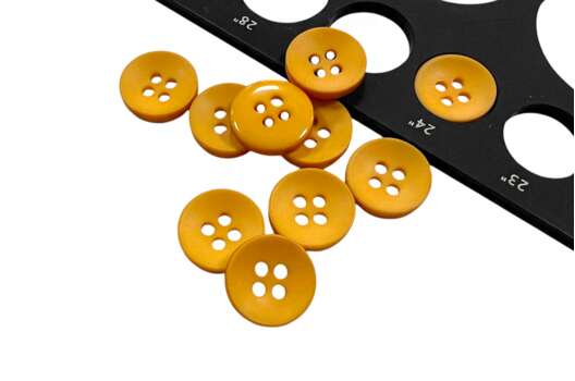 Пуговица пластиковая NE55, 4 прокола, горчичная, 15 мм