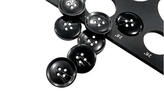 Пуговица пластик J1851, 4 прокола, черная, 18 мм