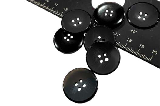 Пуговица пластиковая PS57, 4 прокола, черная, 25 мм