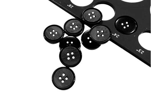 Пуговица пластик NE52, 4 прокола, черная, 15 мм