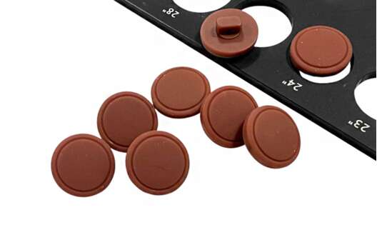 Пуговица пластик на ножке NE29, коричневая, 15 мм